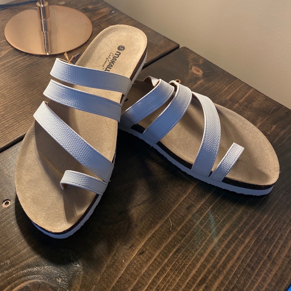 NWT white moccasin style sandal